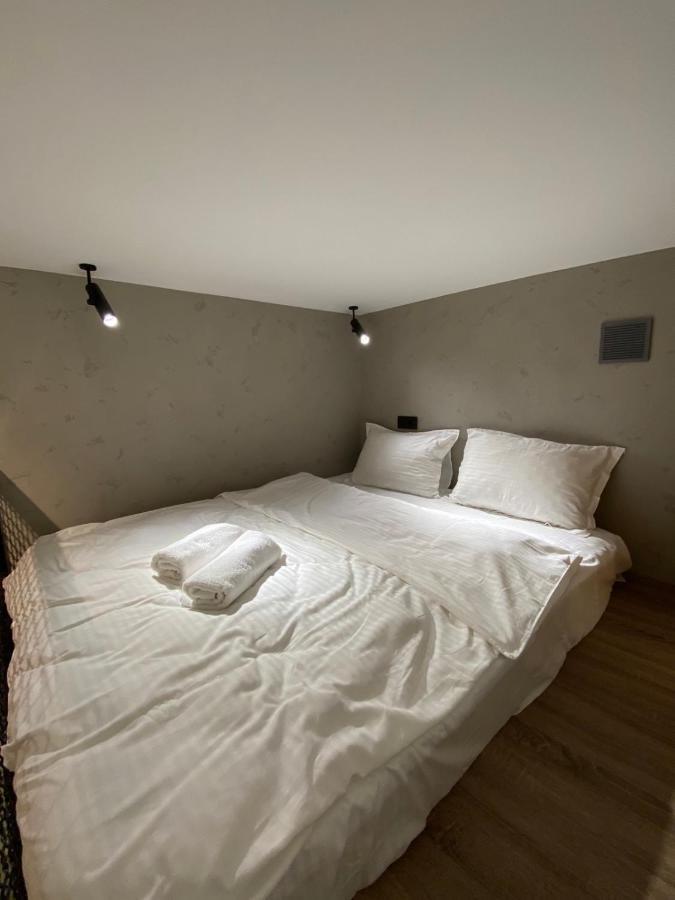 Leogrand Apartments On Filatova 12 Lviv Extérieur photo