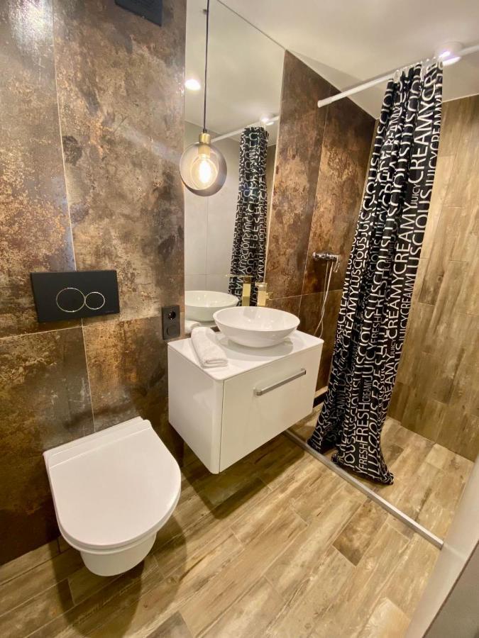 Leogrand Apartments On Filatova 12 Lviv Extérieur photo
